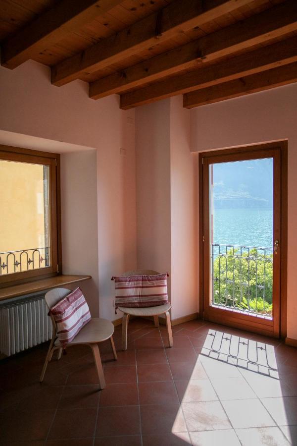 Iseolakerental - Casa Del Pescatore ริวา ดิ ซอลโต ภายนอก รูปภาพ