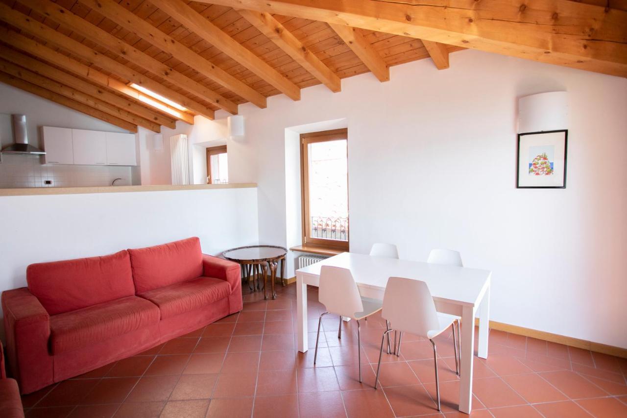 Iseolakerental - Casa Del Pescatore ริวา ดิ ซอลโต ภายนอก รูปภาพ